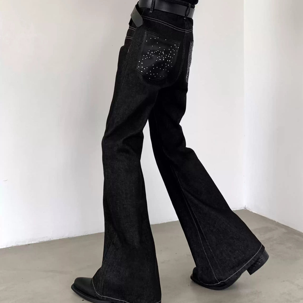 MODEFREAKの【10.19新作】シャインストーンフレアデニムパンツ mf3896の画像