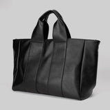 MODEFREAKのビッグレザーショルダーバッグ mf2576の画像