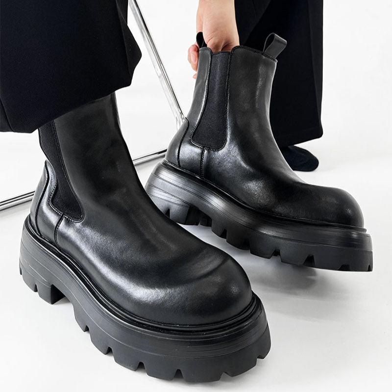 黒 レザー チェルシーブーツ