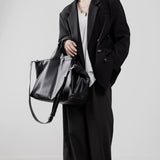 MODEFREAKのビッグレザーショルダーバッグ mf2576の画像