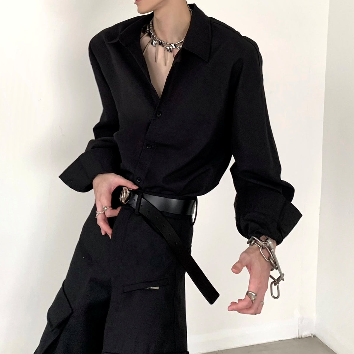 MODEFREAKのモノトーンシンプルシャツ mf2555の画像