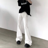 MODEFREAKのホワイトスタッズフレアドレープデニムパンツ mf3330の画像