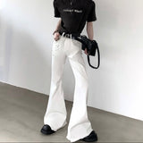 MODEFREAKのホワイトスタッズフレアドレープデニムパンツ mf3330の画像