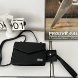 MODEFREAKのレザースクエアバッグ mf1450の画像