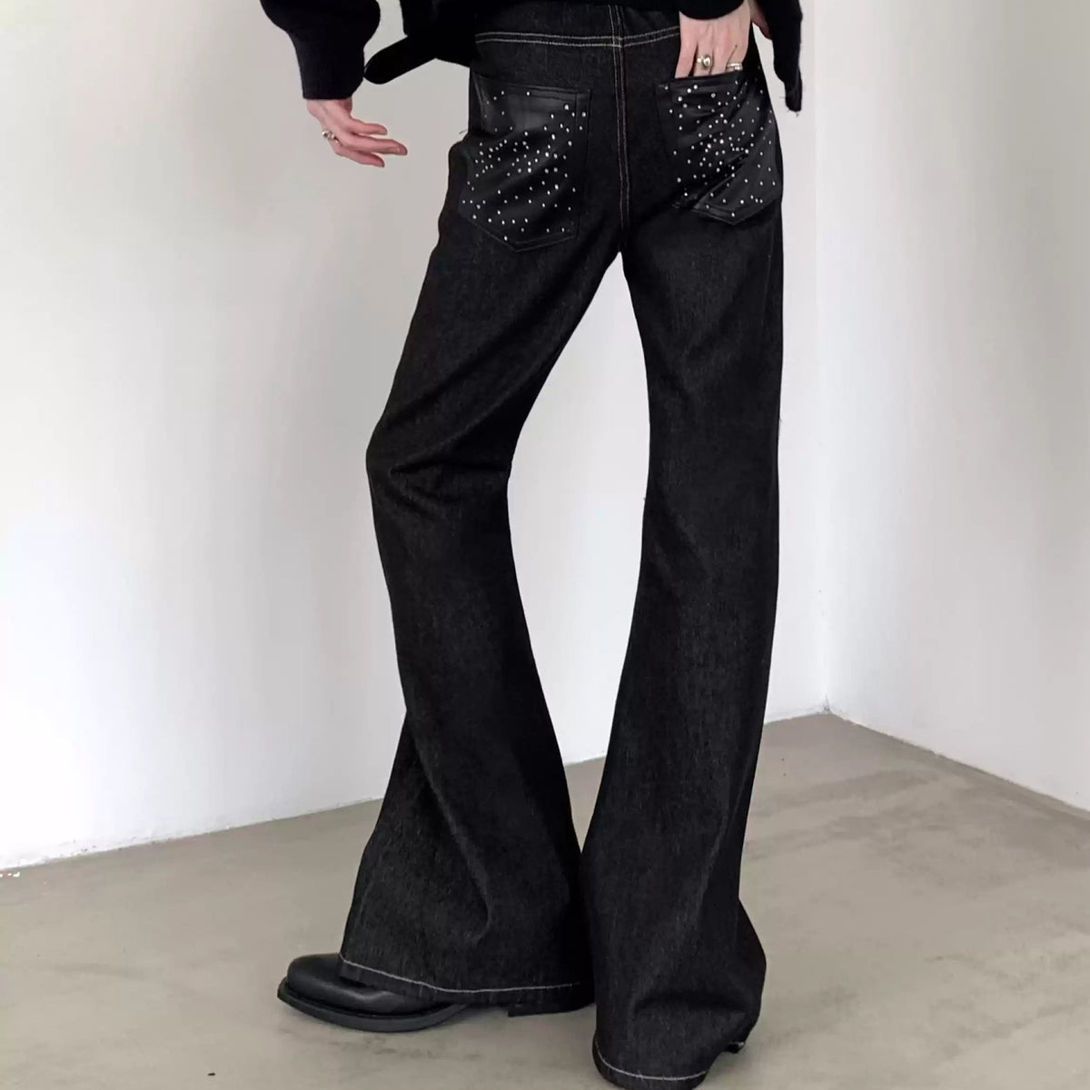 MODEFREAKの【10.19新作】シャインストーンフレアデニムパンツ mf3896の画像