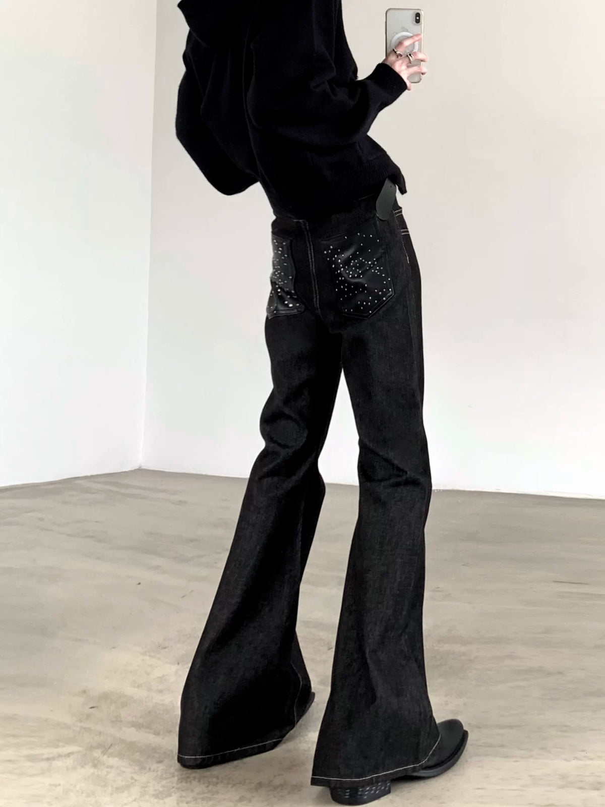 MODEFREAKの【10.19新作】シャインストーンフレアデニムパンツ mf3896の画像
