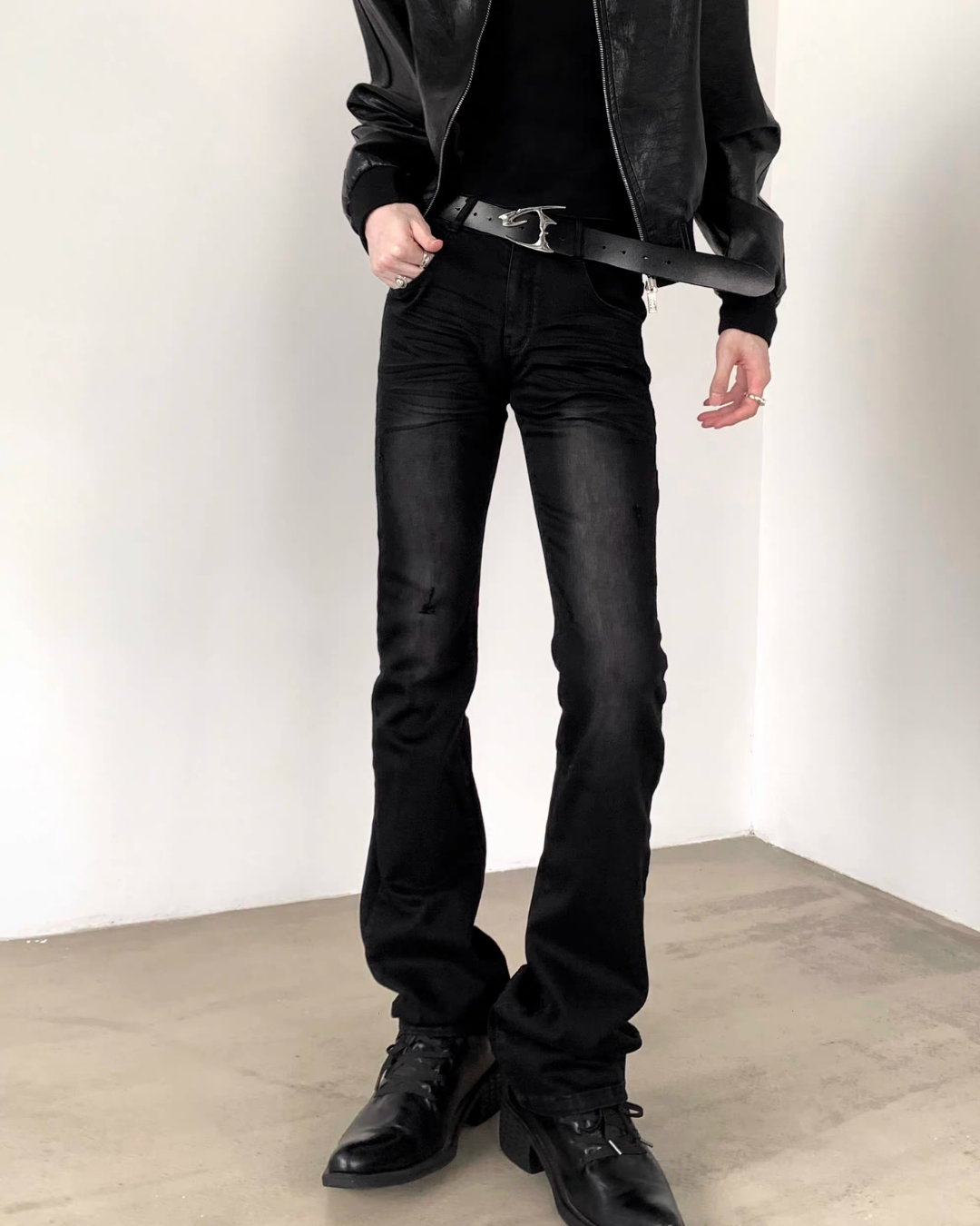 MODEFREAKのウォッシュドモードブラックデニムパンツ mf3859の画像