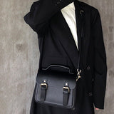 MODEFREAKのレザーバックルショルダーバッグ mf1509の画像