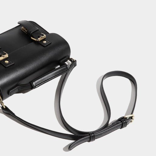 MODEFREAKのレザーバックルショルダーバッグ mf1509の画像